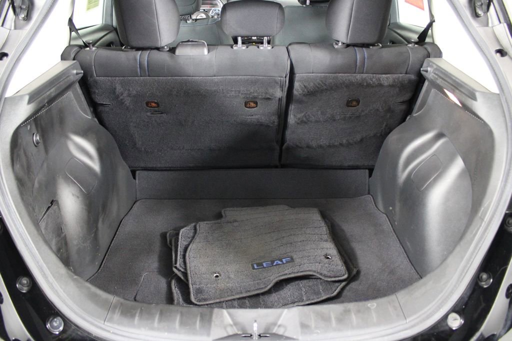 Certified 2023 Nissan Leaf SV Plus image 18