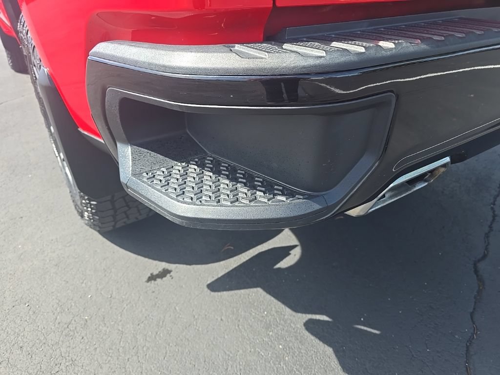 Used 2019 Chevrolet Silverado 1500 Custom Trail Boss w/ Custom Convenience Package AWD/4WD image 6