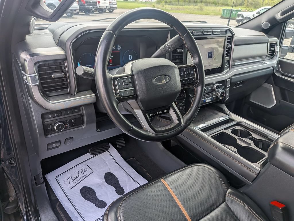 Used 2023 Ford F250 Platinum AWD/4WD image 11