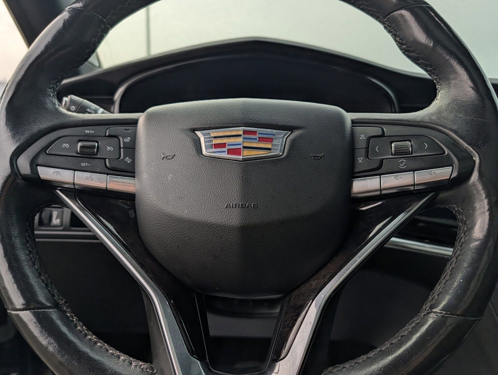 Used 2021 Cadillac XT6 Premium Luxury AWD/4WD image 37