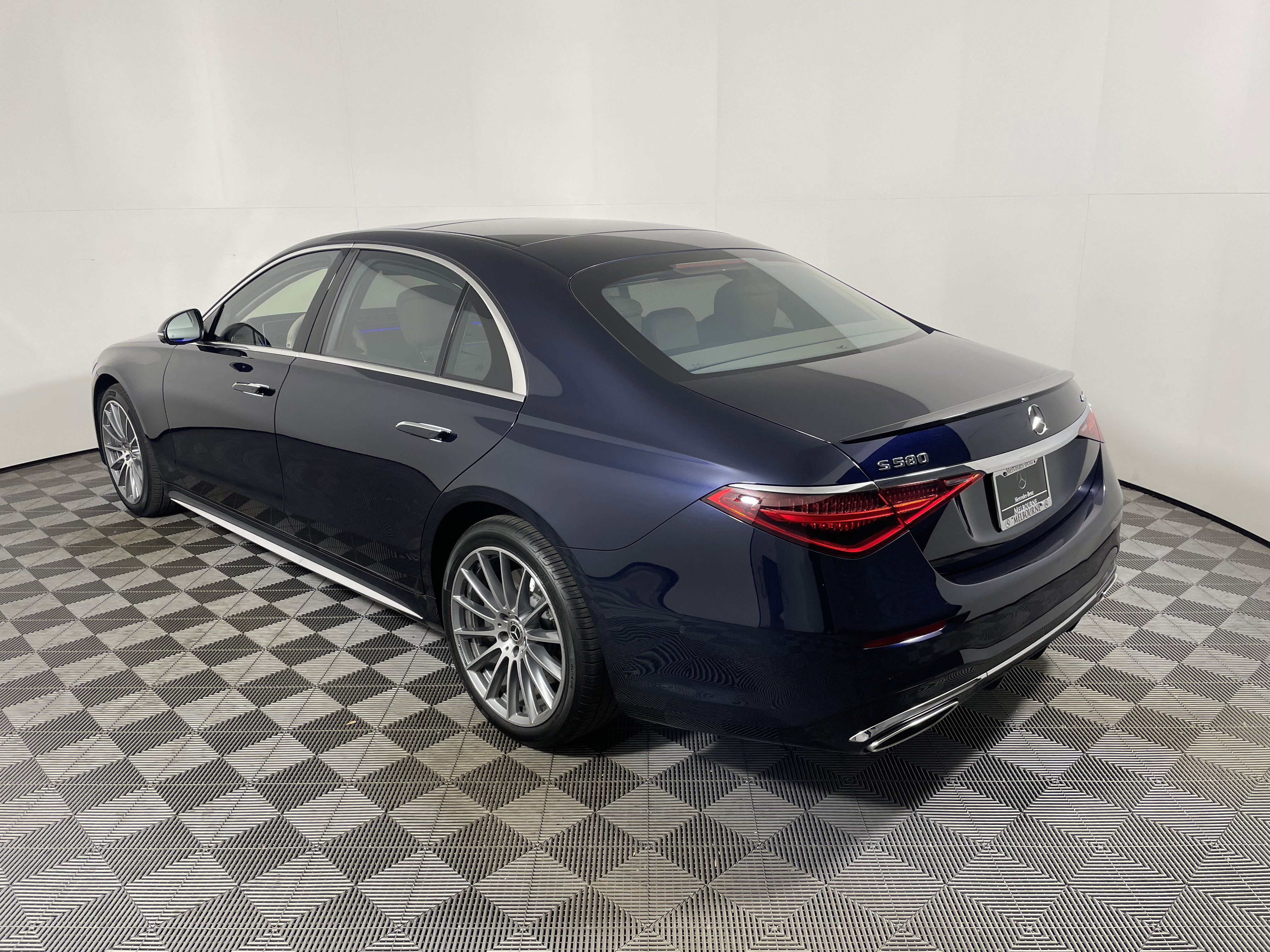 Certified 2022 Mercedes-Benz S 580 4MATIC Sedan image 3