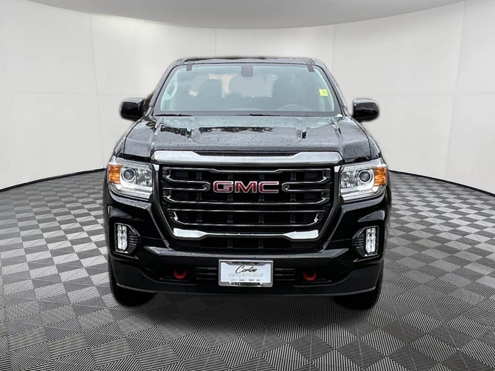 Used 2022 GMC Canyon AT4 image 2