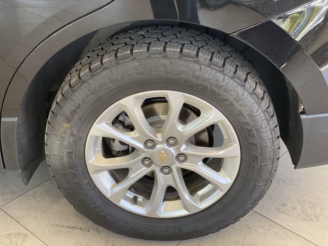 Used 2021 Chevrolet Equinox LS w/ LPO, Blackout Package AWD/4WD image 13