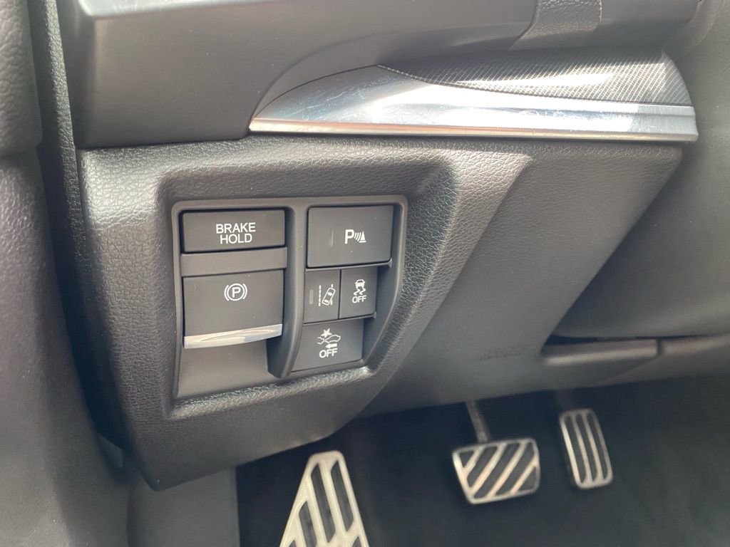 Used 2019 Acura MDX A-Spec image 11