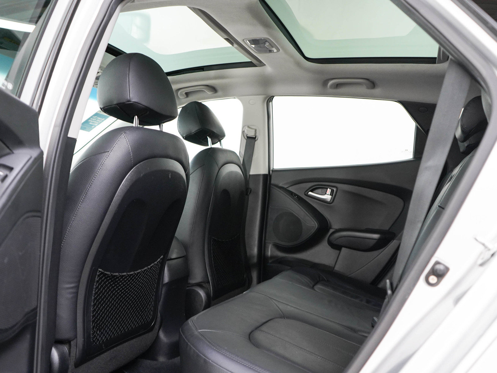 Used 2013 Hyundai Tucson Limited w/ Premium Pkg FWD image 18