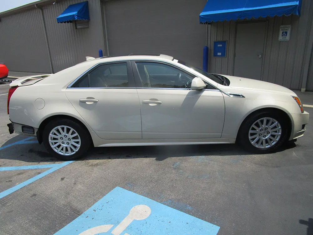 Used 2011 Cadillac CTS Luxury AWD/4WD image 6