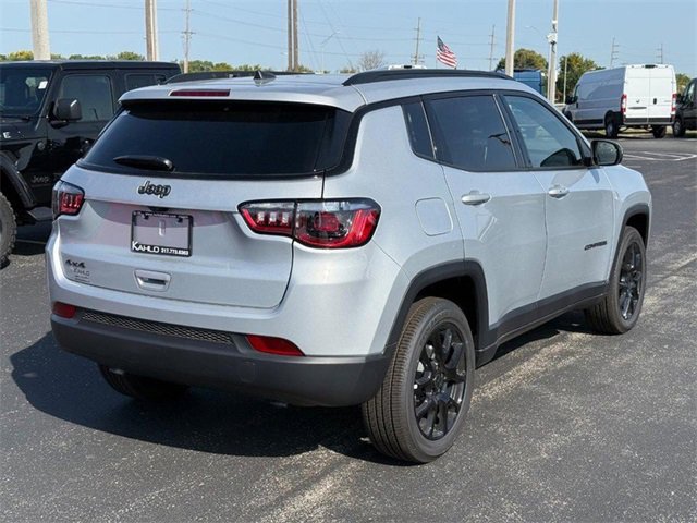 New 2025 Jeep Compass Latitude w/ Sun & Sound Group image 3