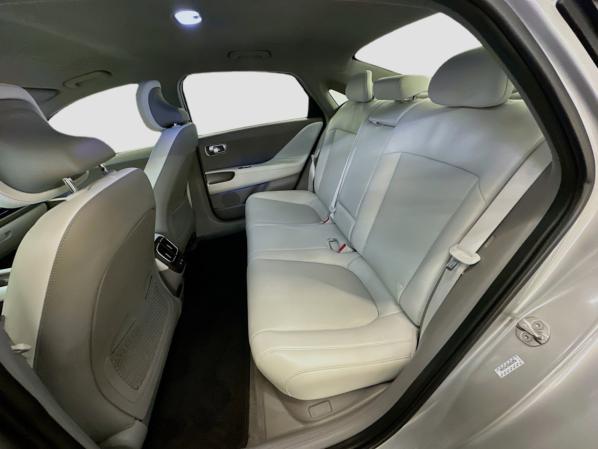 Used 2024 Hyundai Ioniq 6 SEL image 29