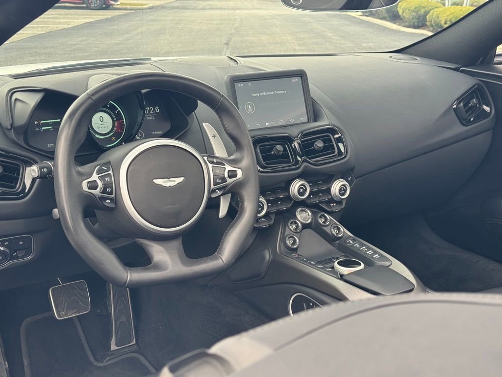 Used 2023 Aston Martin V8 Vantage Roadster image 40