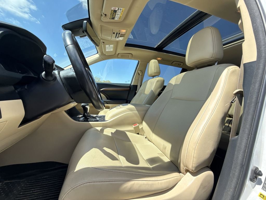Used 2018 Toyota Highlander Limited Platinum w/ Protection Package #3 AWD/4WD image 13