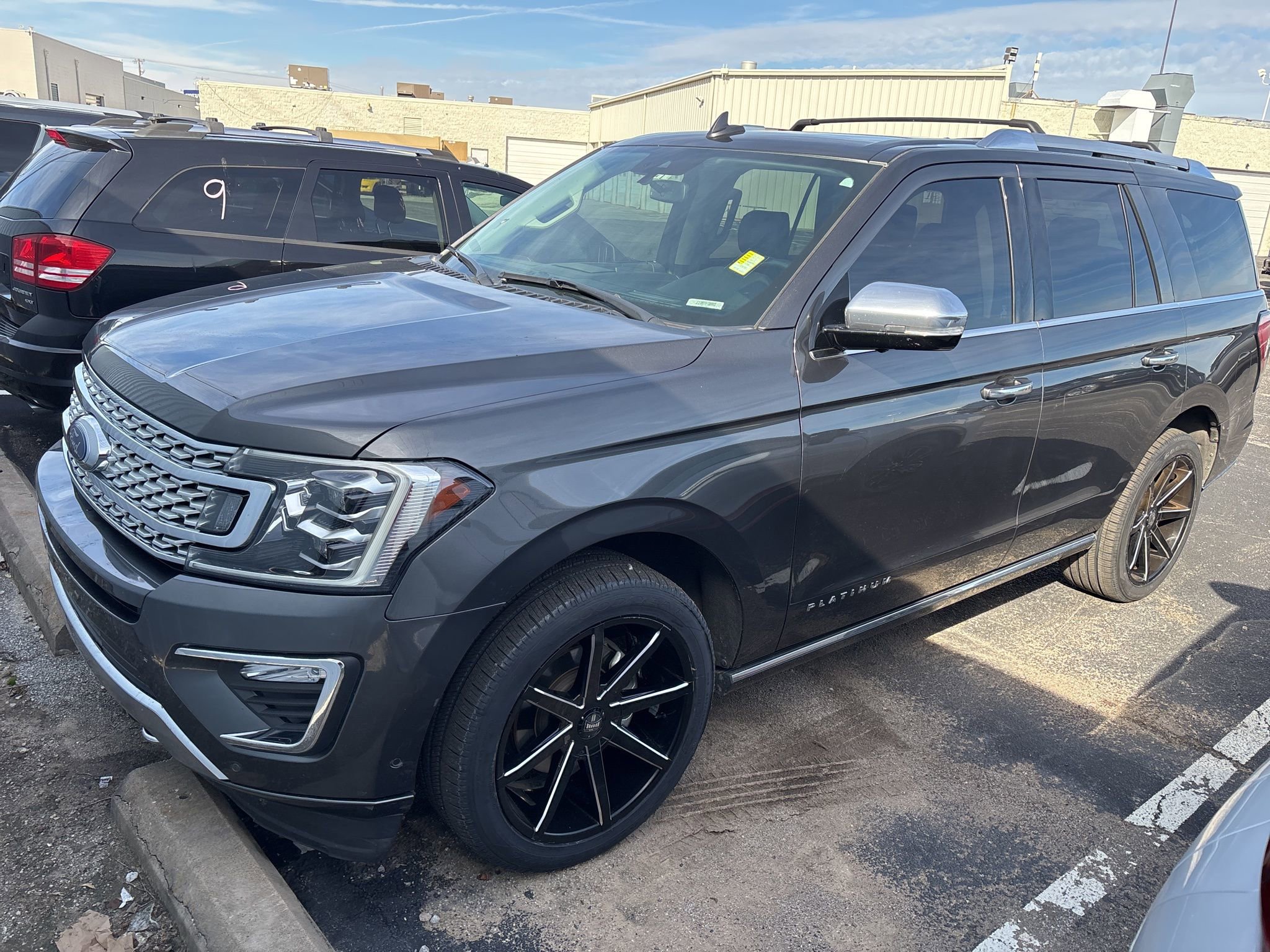 Used 2019 Ford Expedition Platinum image 1