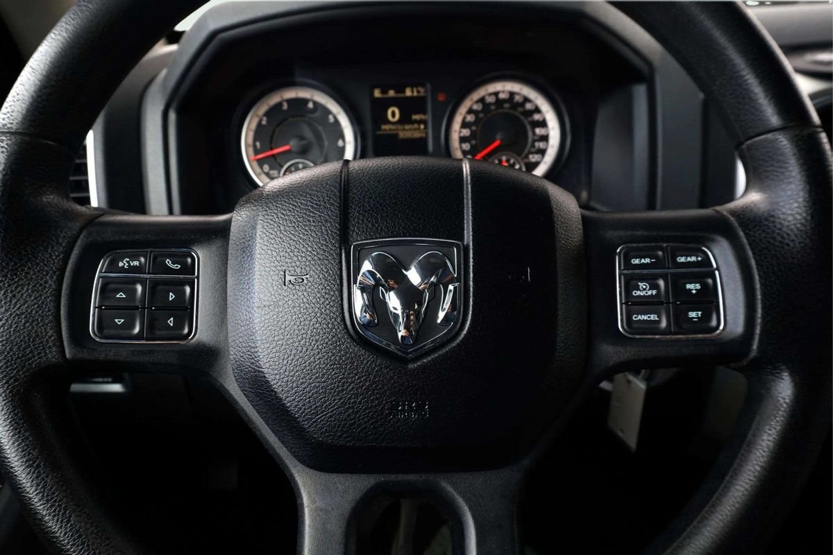 Used 2017 RAM 1500 Classic SLT AWD/4WD image 27