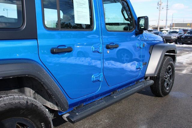 Used 2025 Jeep Wrangler Sport image 46