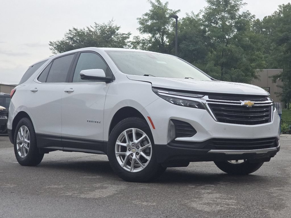 Used 2022 Chevrolet Equinox LT AWD/4WD image 1