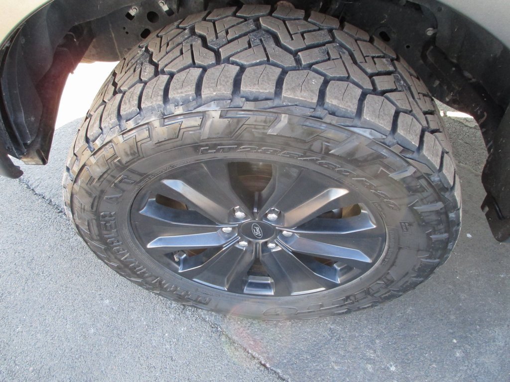 Used 2020 Ford F150 Lariat w/ Equipment Group 502A Luxury image 13