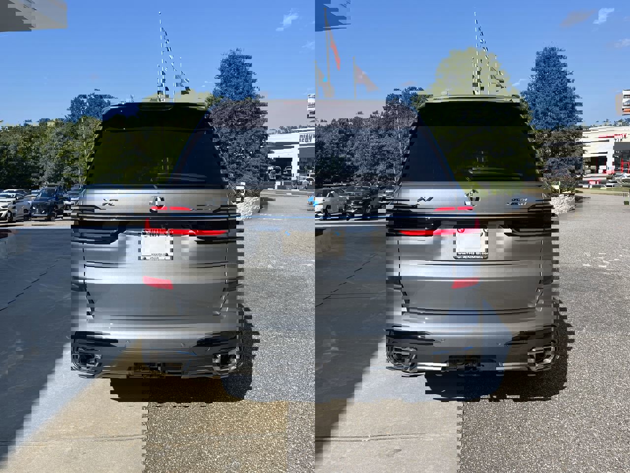 New 2026 BMW X7 xDrive40i w/ M Sport Package image 7