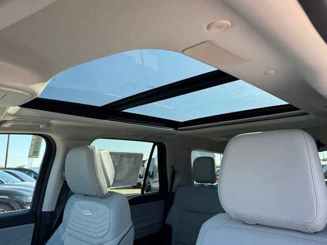 New 2027 Ford Expedition Platinum w/ Platinum Ultimate Package AWD/4WD image 13