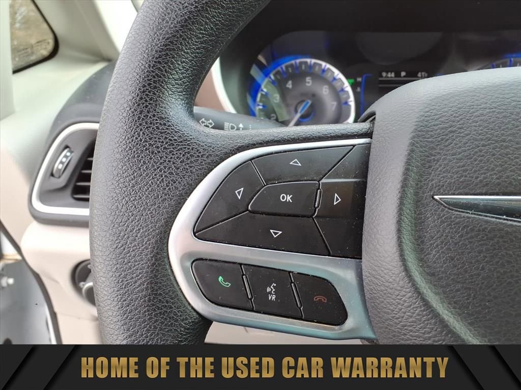 Used 2019 Chrysler Pacifica LX image 21