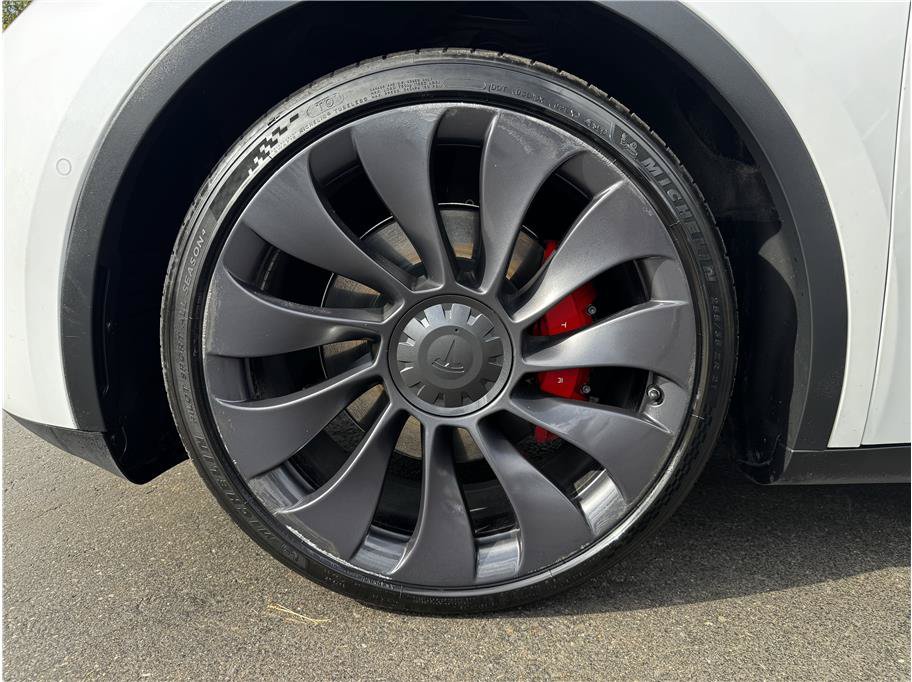 Used 2021 Tesla Model Y Performance AWD/4WD image 26