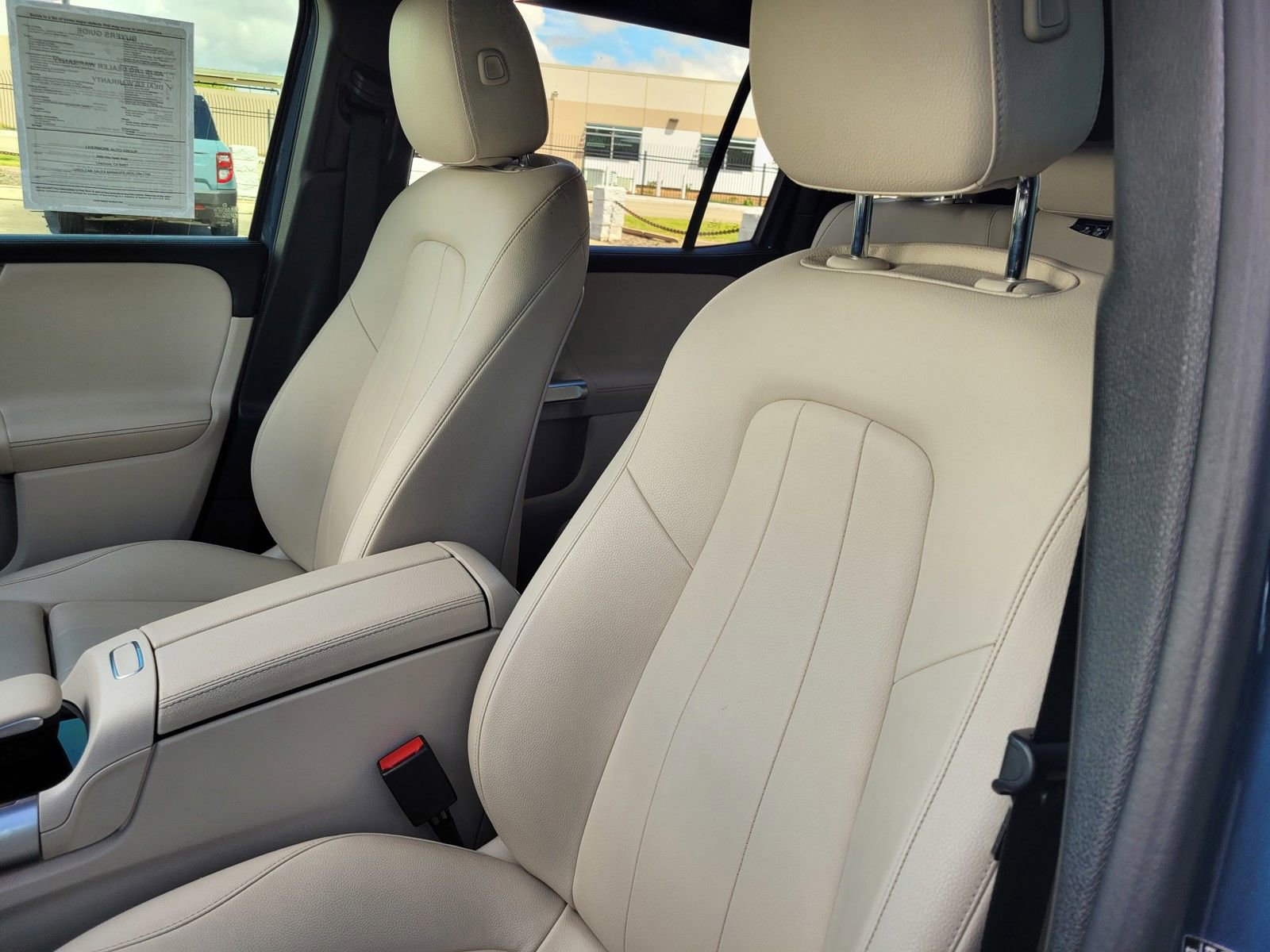 Used 2021 Mercedes-Benz GLB 250 4MATIC image 22