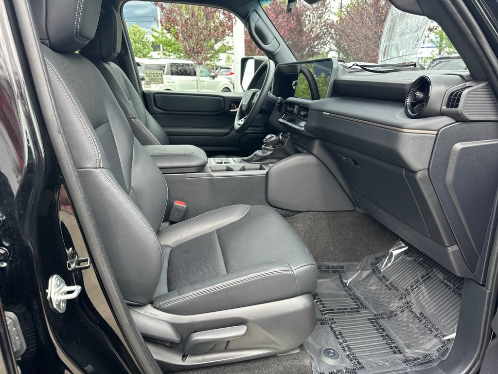 Used 2025 Toyota Land Cruiser AWD/4WD image 17