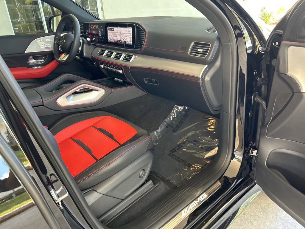 Used 2024 Mercedes-Benz GLE 53 AMG 4MATIC Coupe w/ Driver Assistance Package image 26
