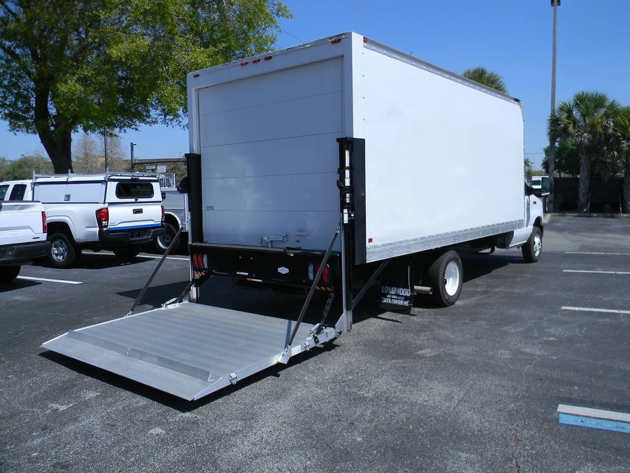 Used 2017 Ford E-350 and Econoline 350 Super Duty w/ Power Windows & Locks Group RWD image 6