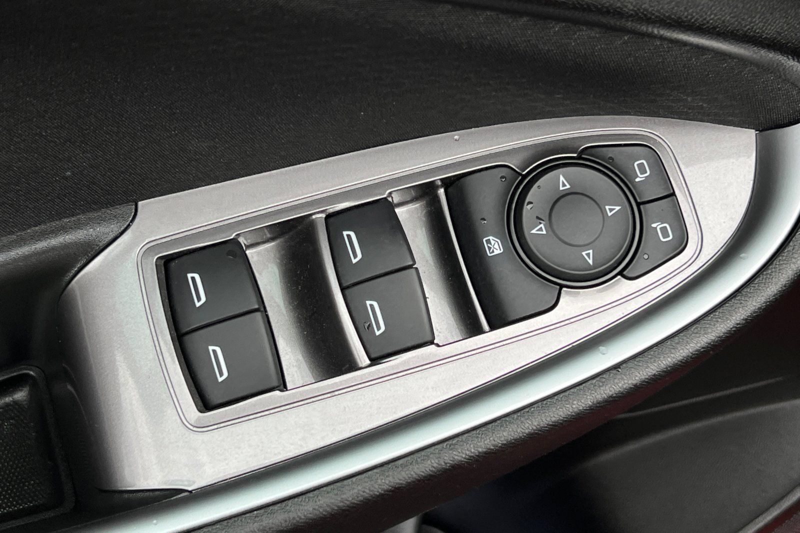Used 2024 Chevrolet Malibu RS FWD image 12