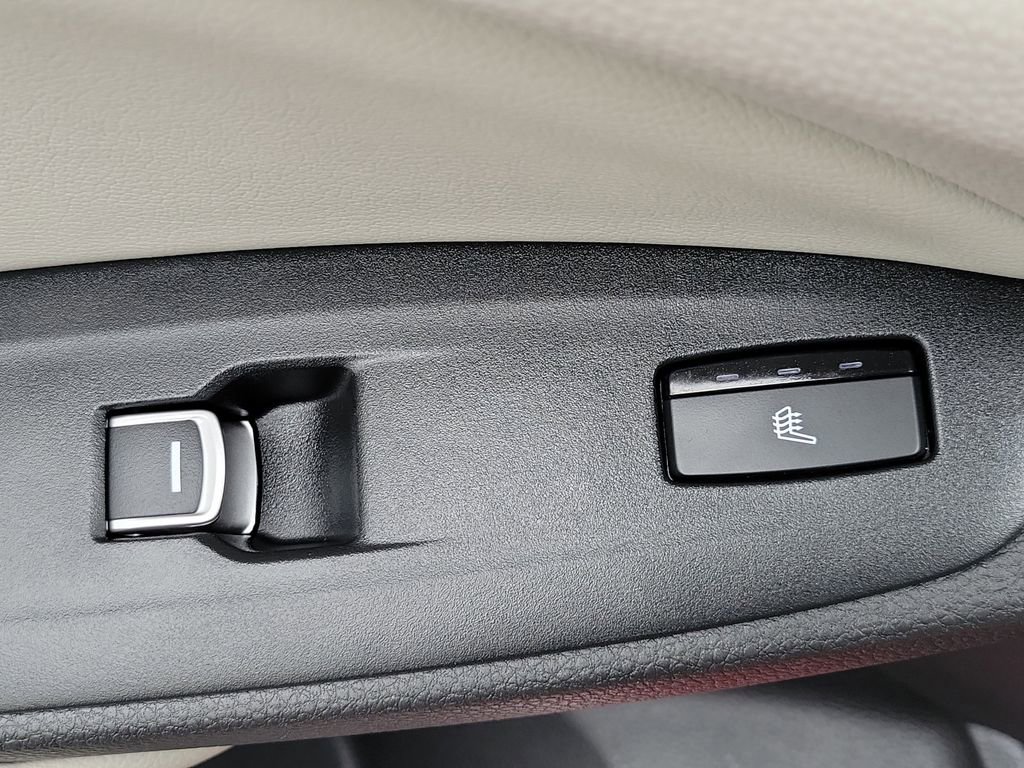 Used 2018 Honda Accord Touring image 18