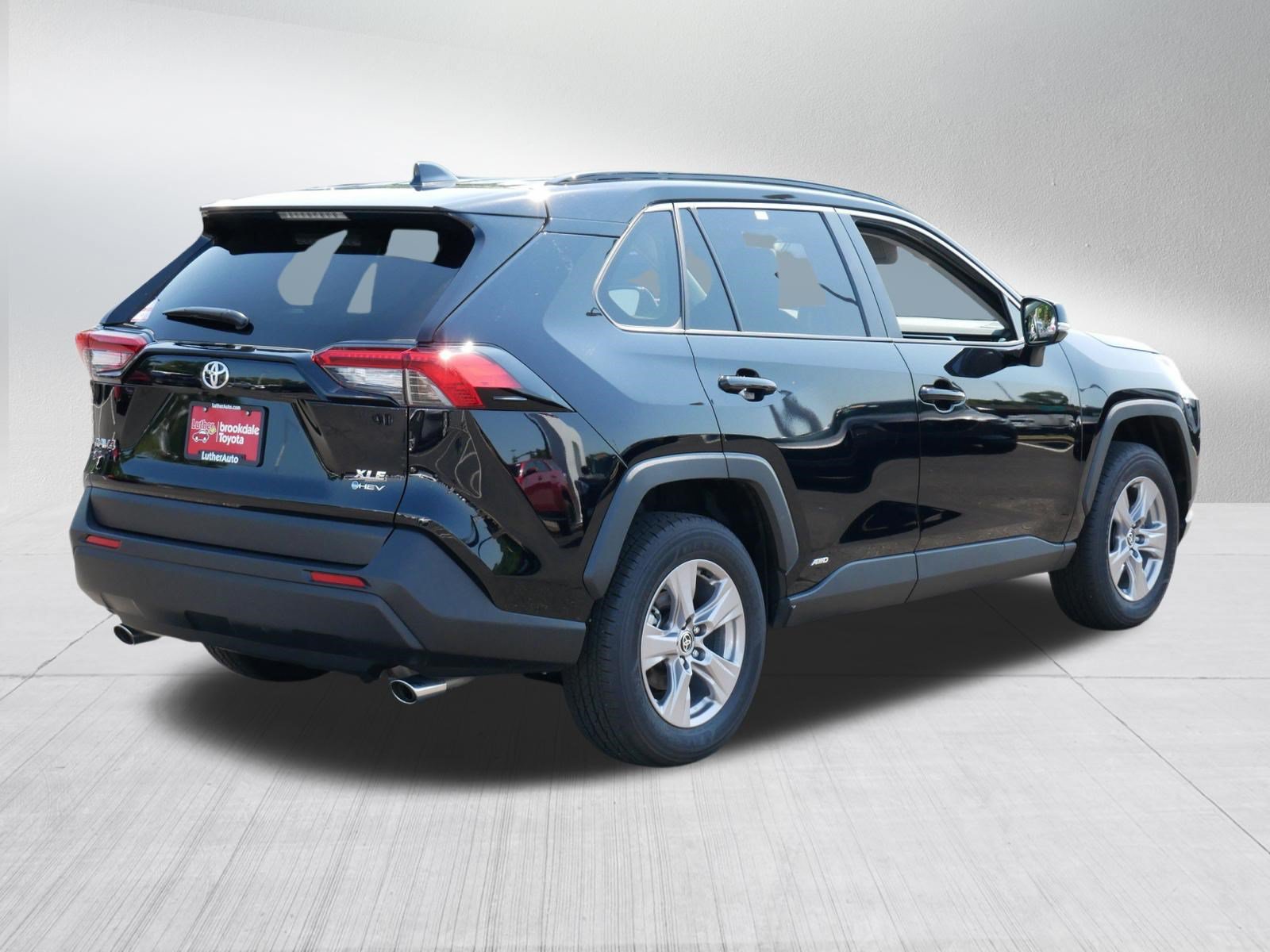 Certified 2025 Toyota RAV4 XLE AWD/4WD image 7
