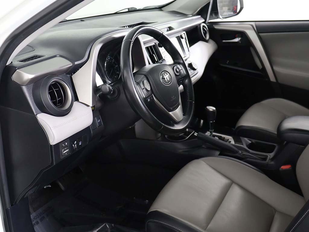 Used 2018 Toyota RAV4 Limited image 24