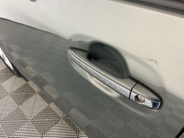 Used 2011 Toyota Sienna Limited image 11