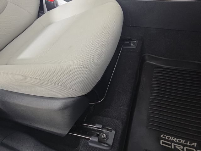 Used 2024 Toyota Corolla Cross L AWD/4WD image 29