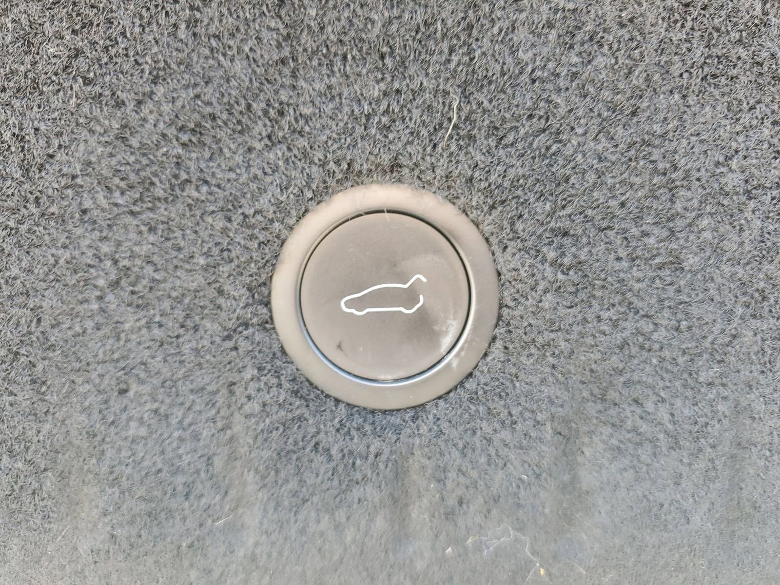 Used 2021 Tesla Model S Plaid image 9