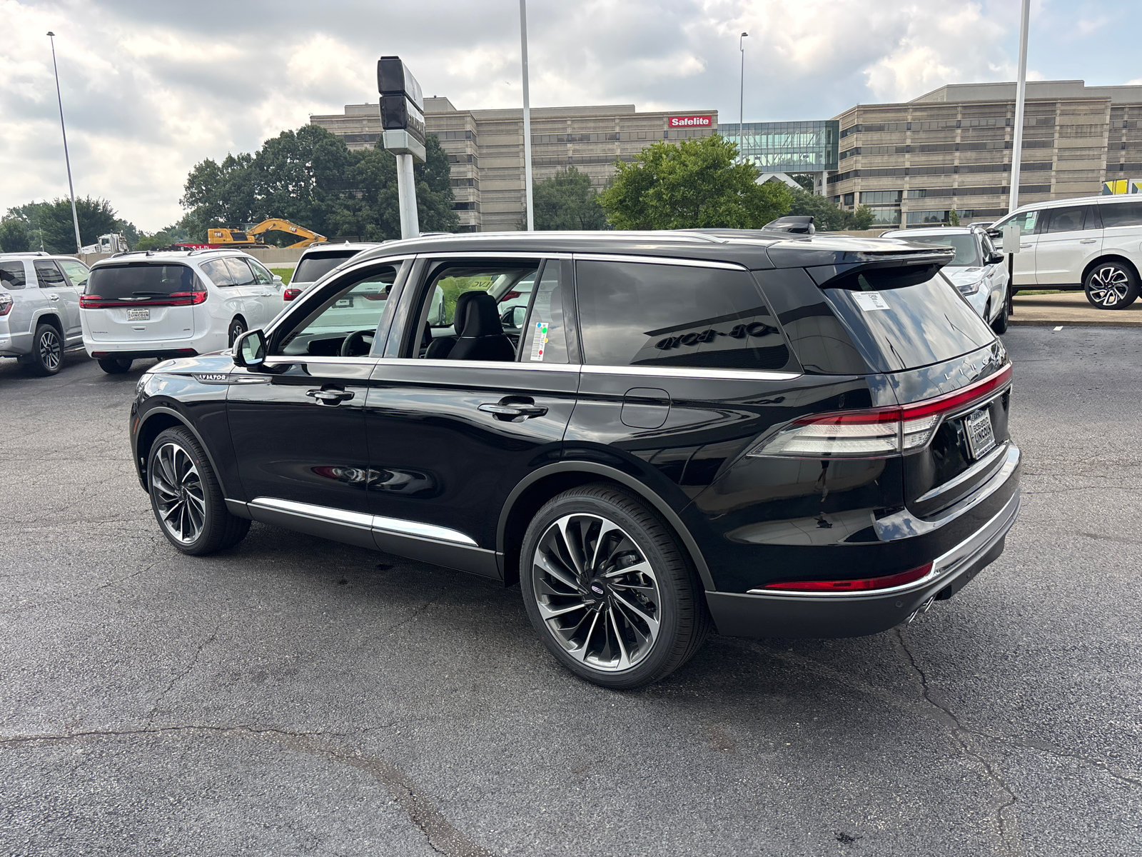 New 2026 Lincoln Aviator Reserve AWD/4WD image 5