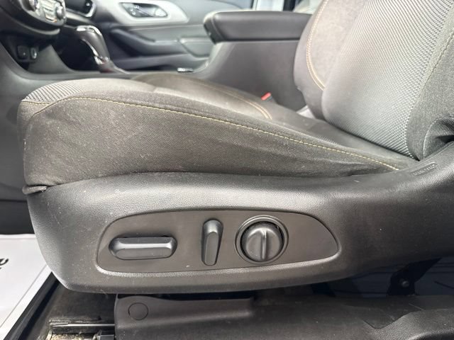 Used 2018 Chevrolet Traverse LT w/ LPO, Floor Liner Package AWD/4WD image 13