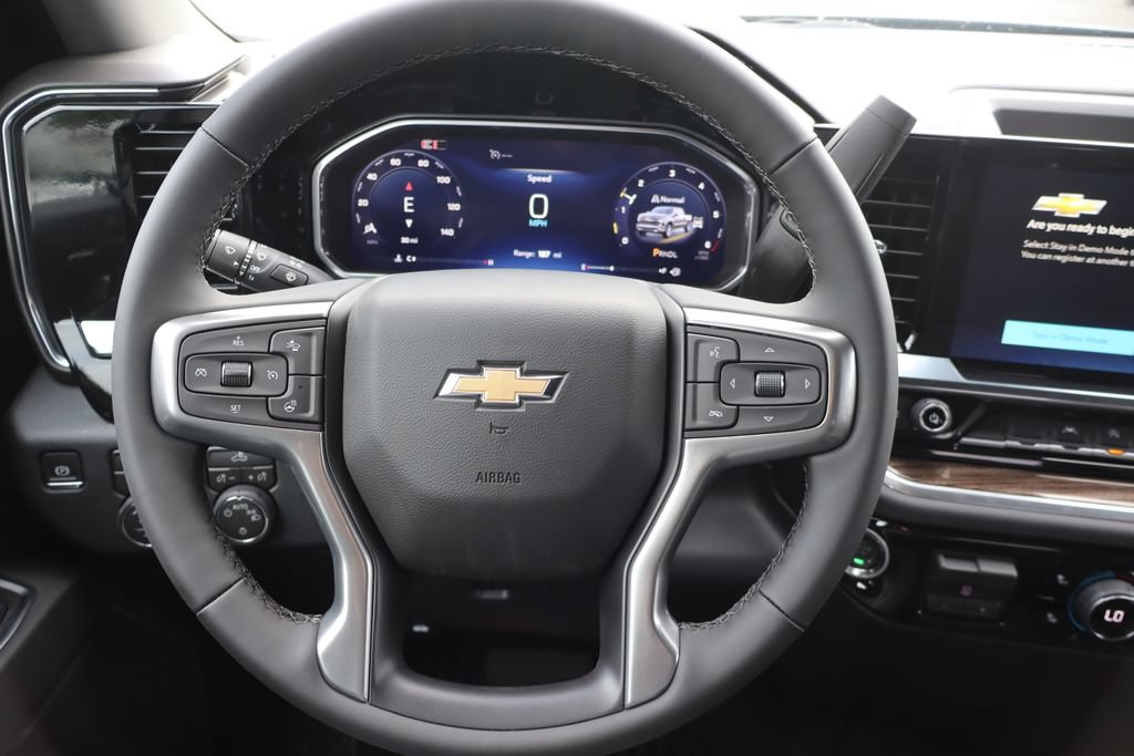 New 2026 Chevrolet Silverado 1500 LT AWD/4WD image 7