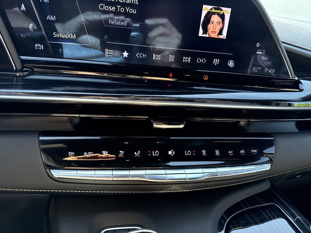 Used 2022 Cadillac Escalade ESV Sport w/ Touring Package image 29