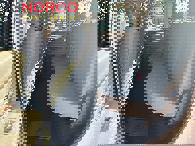 Used 2019 RAM 1500 Classic SLT image 16