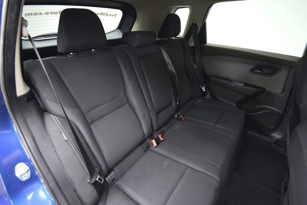 Used 2023 Nissan Rogue S FWD image 20