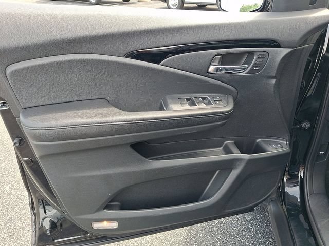 Used 2016 Honda Pilot Elite image 13