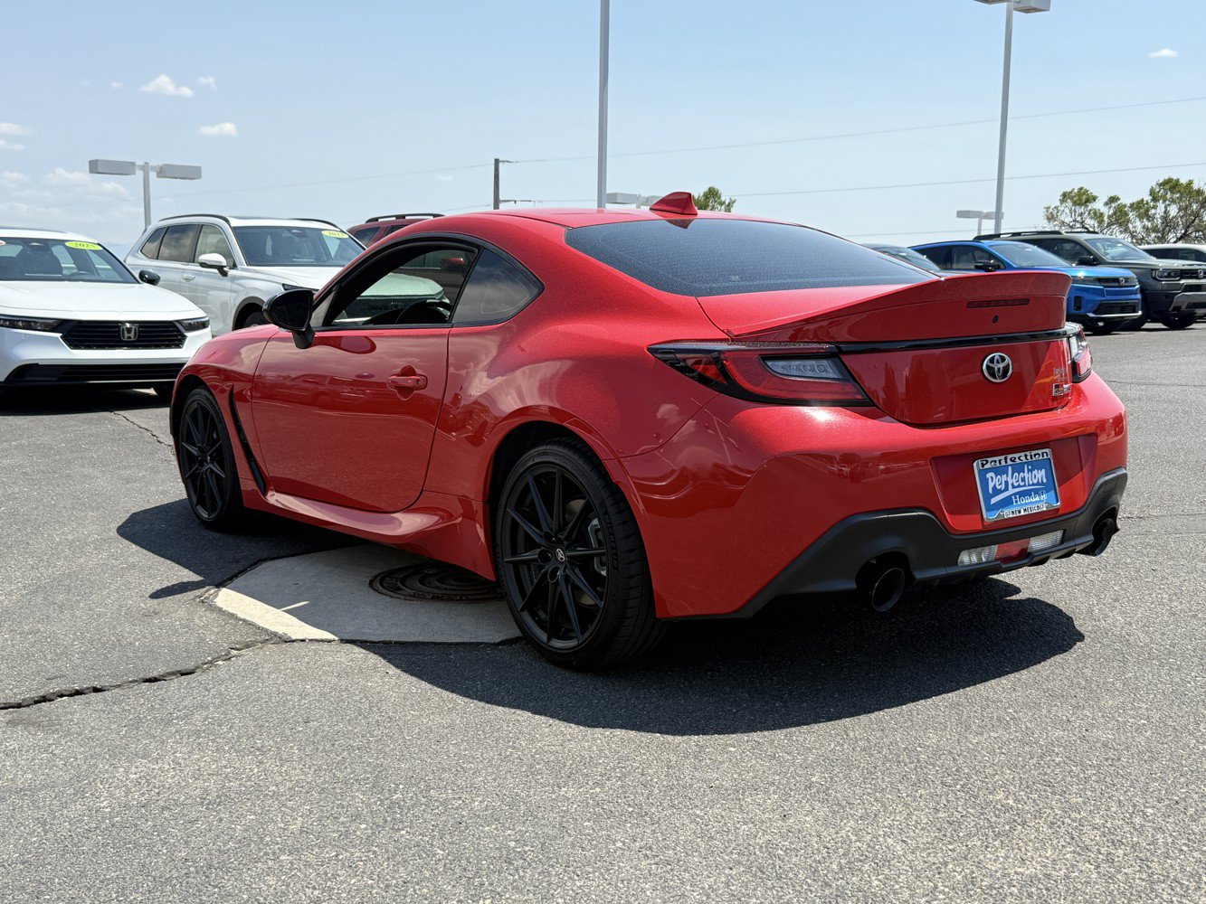 Used 2025 Toyota GR86 Premium w/ ALL Weather Mat Package (TMS) RWD image 7