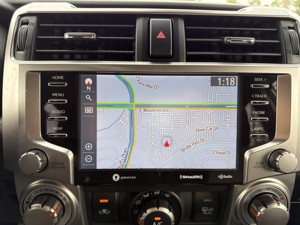 Used 2020 Toyota 4Runner SR5 AWD/4WD image 22