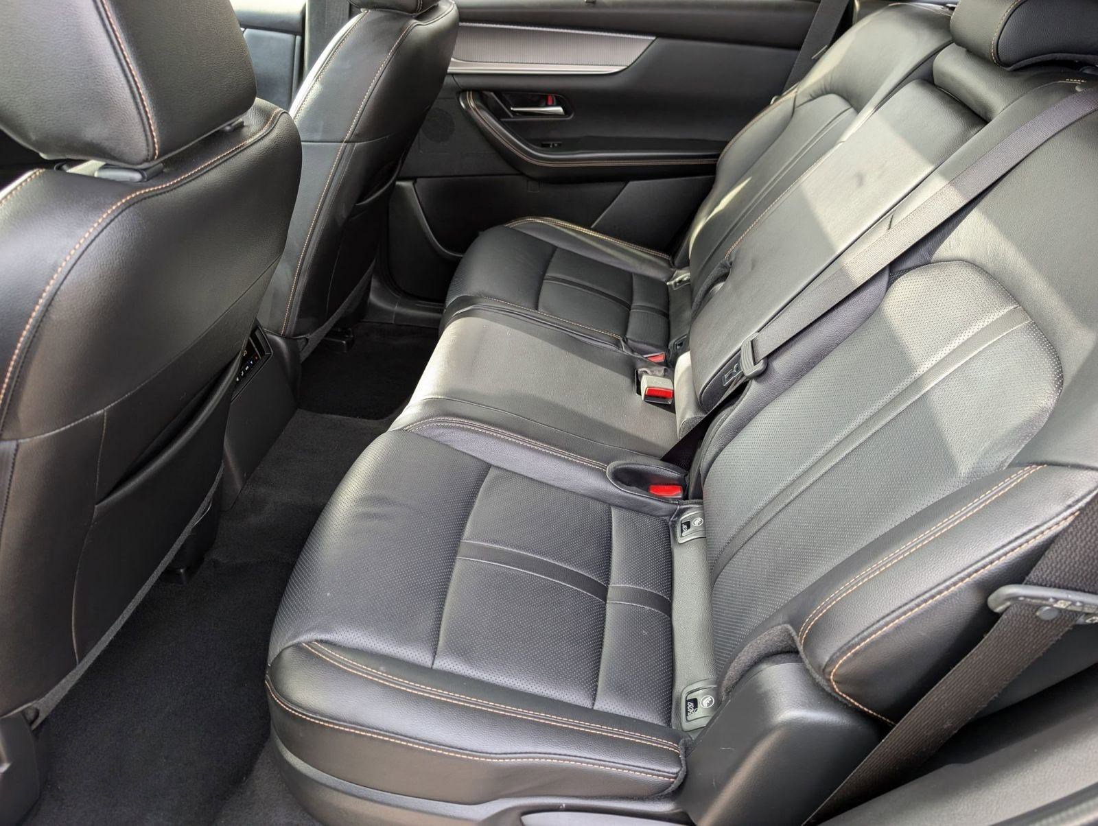 Used 2025 MAZDA CX-70 3.3 Turbo w/ Preferred Package image 15