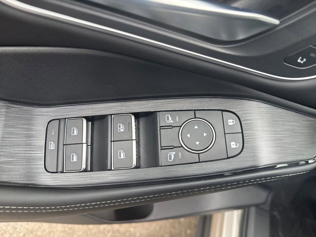 New 2026 Nissan Rogue Platinum w/ Platinum Premium Package image 13