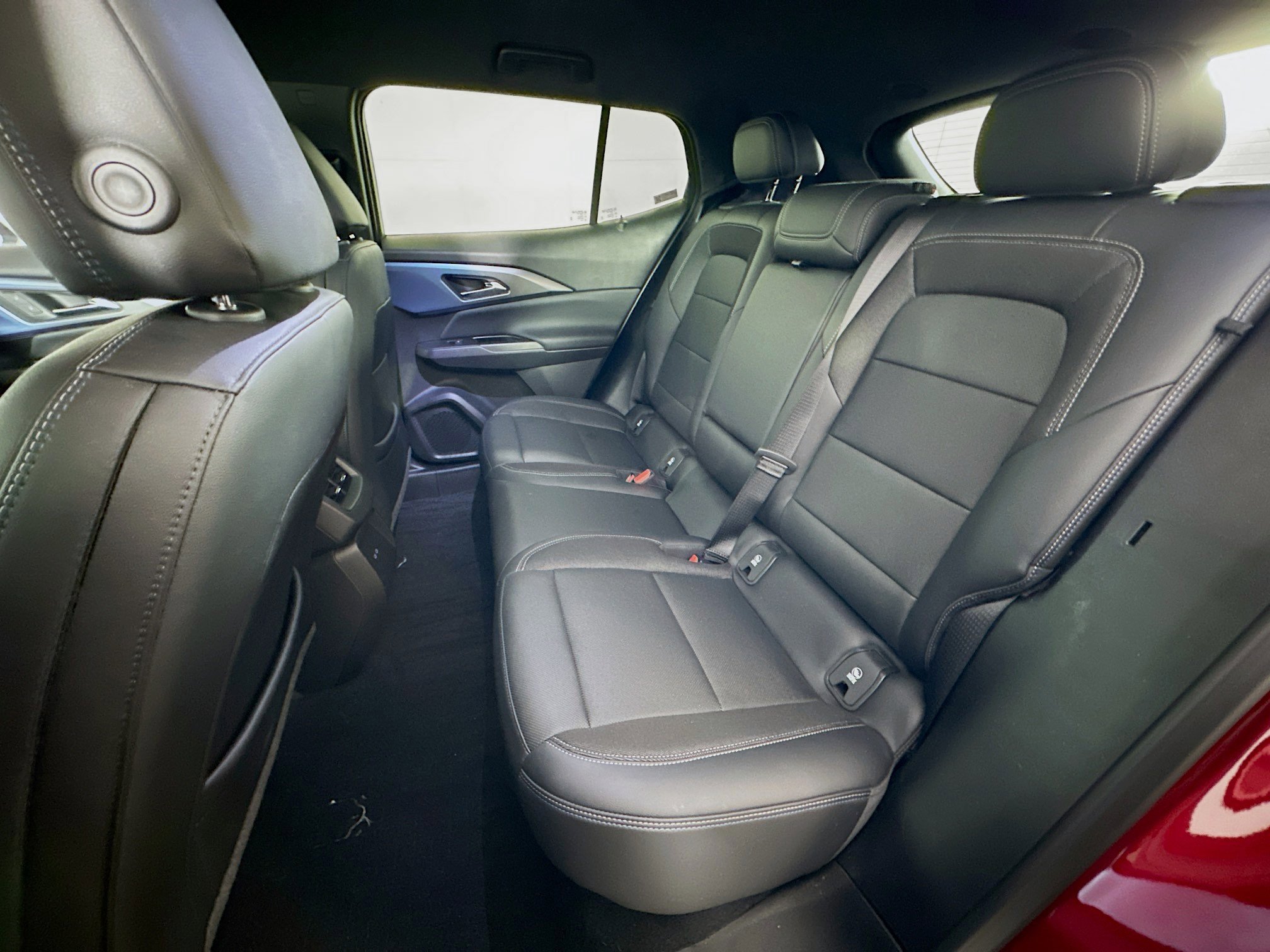 Used 2024 Chevrolet Equinox EV LT image 27