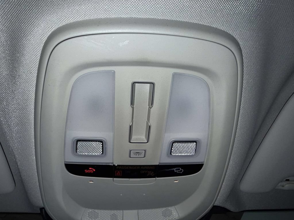 Used 2024 Volvo S60 B5 Plus w/ Climate Package FWD image 25