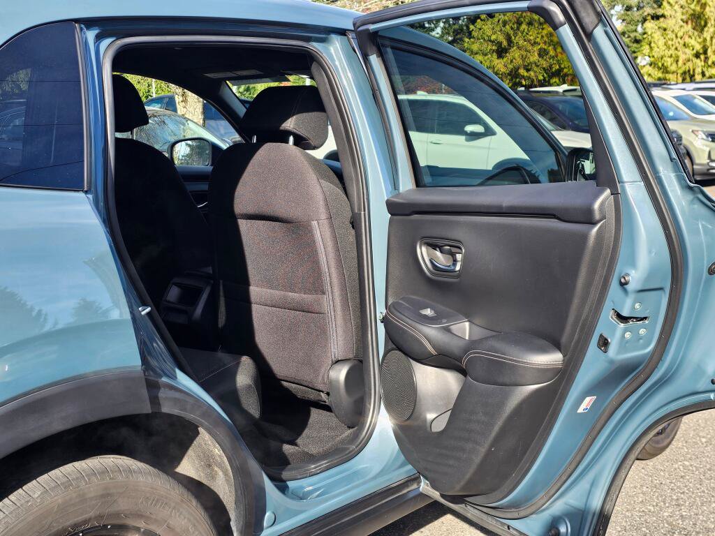 Certified 2025 Honda HR-V Sport image 14