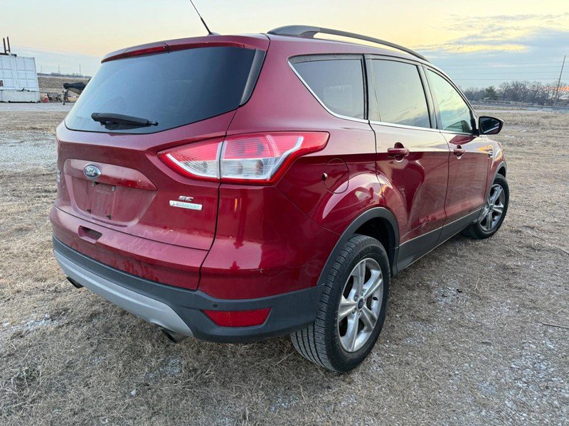 Used 2016 Ford Escape SE w/ Equipment Group 201A image 3