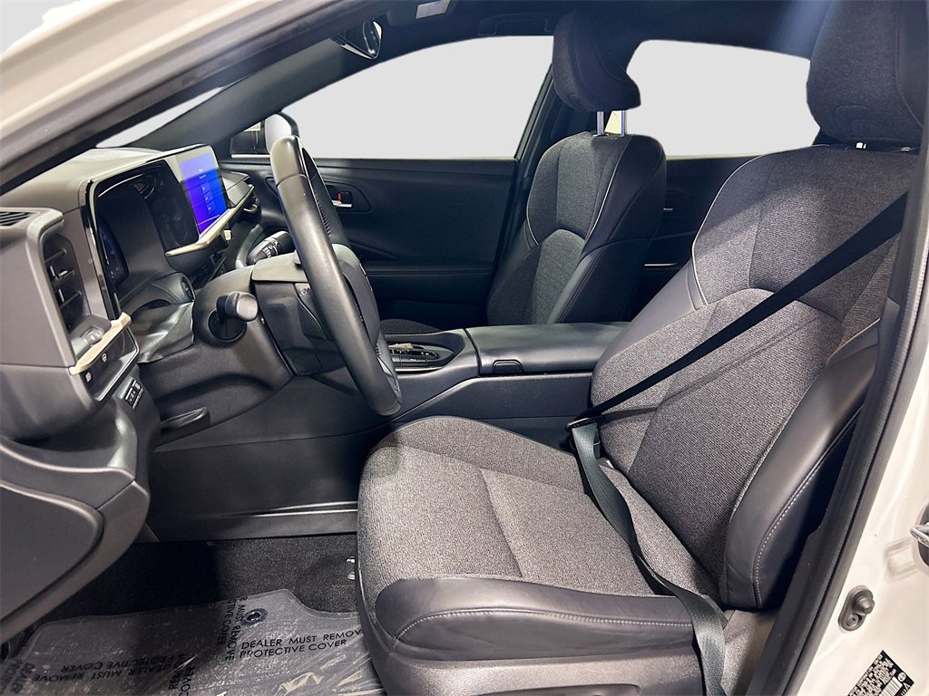 Used 2023 Toyota Crown XLE image 18